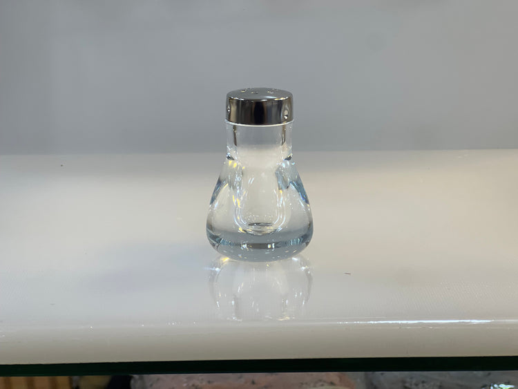 ACRYLIC SALT SHAKER F0748