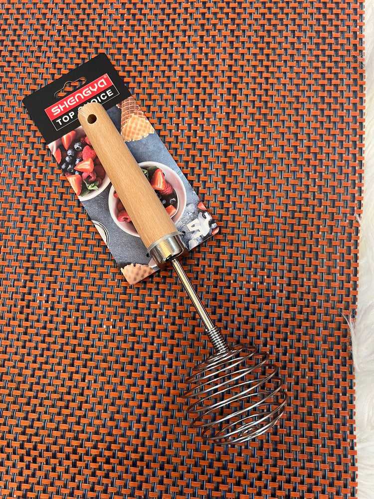 Shengya Top Choice Stainless Steel Egg Beater Whisk With Wooden Handle 1135